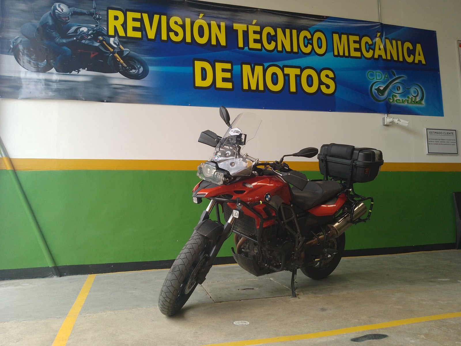 Motocicleta en diagnóstico